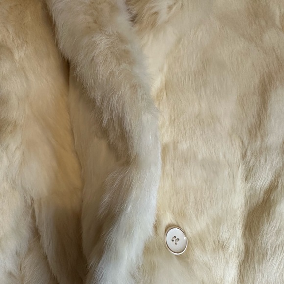 Cream rabbit fur coat - Picture 8 of 8